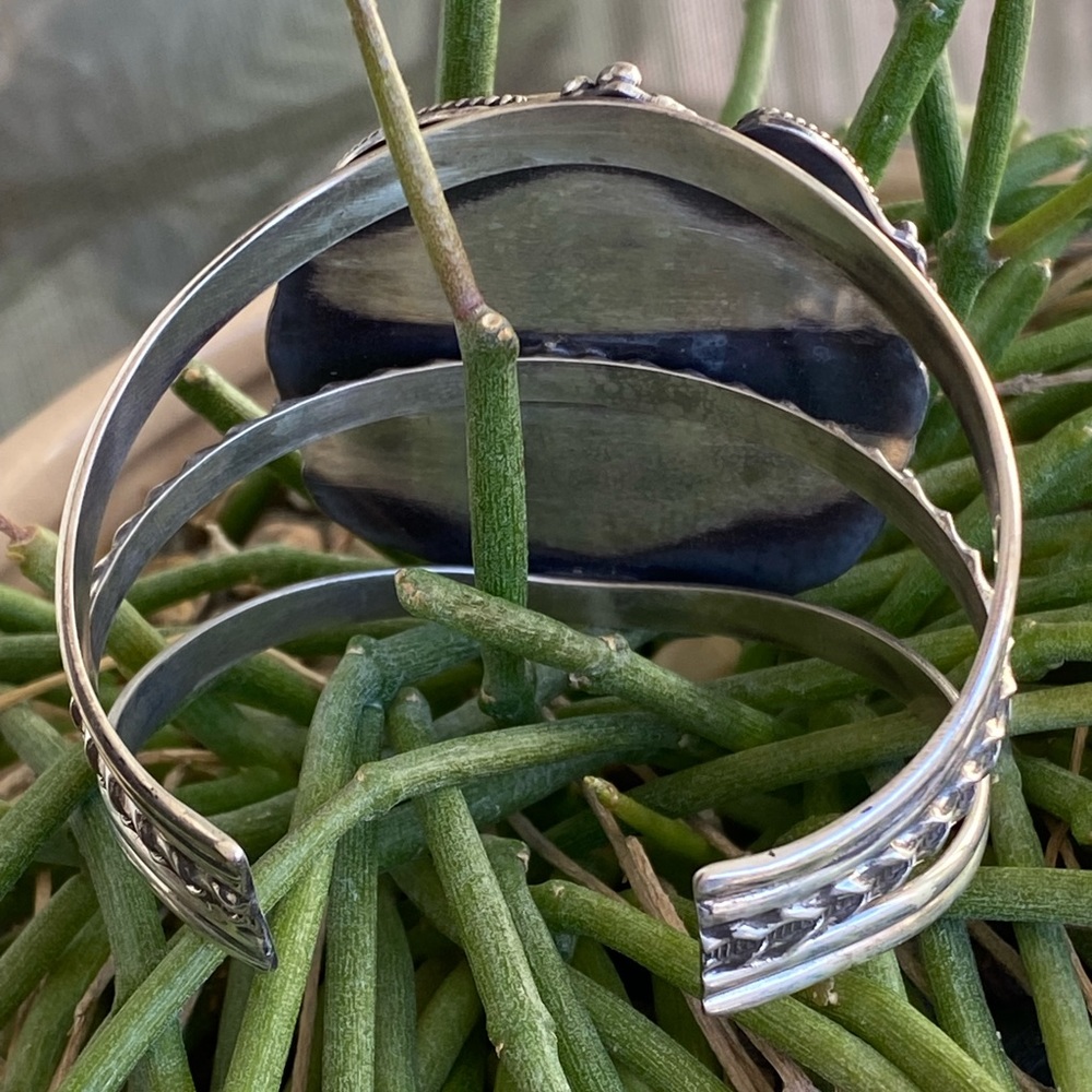 Fossilized Utah Clam Shell Sterling Cuff - image 4